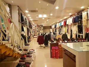 فروشگاه آقا و خانوم خاص