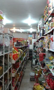 سوپر مارکت ارغوان