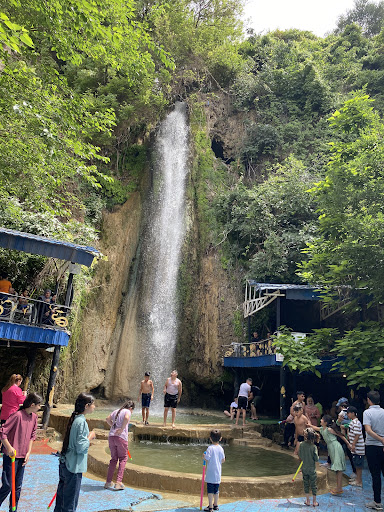 Sipa waterfall