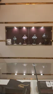گالری زرنگار