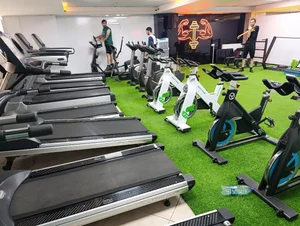 باشگاه بدنسازی جیم لایف 2