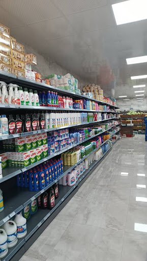 هایپر مارکت یاس سفید