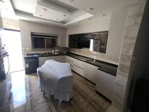 الزرقاء الجديده شارع الكرامه منزل نبيل سرحان
