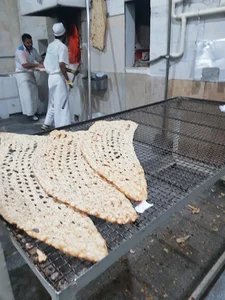 نانوایی سنگکی آزاد