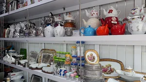 بلور و چینی صابری
