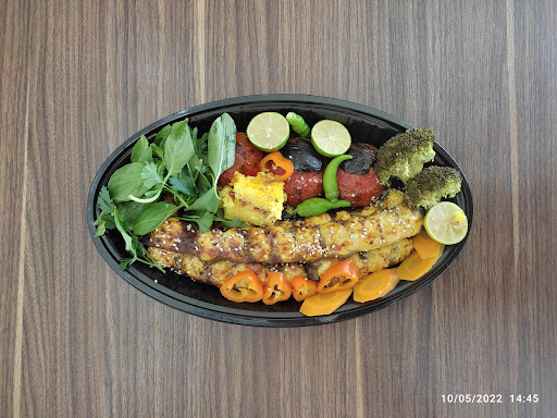 غذا بیرونبر و کترینگ دارچین