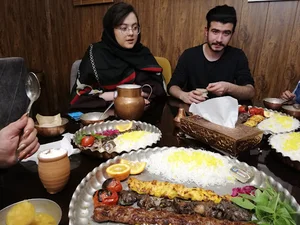 کترینگ و رستوران سینی مسی