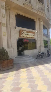 رستوران رومانو