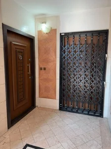 درب آکاردئونی در بلورسازی 2