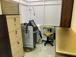 کلینیک زیبایی ونوس دکتر سیامک یاسمی