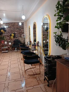 سالن زیبایی کرشمه