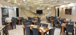 کافه رستوران بین المللی مهستان