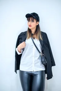 خدمات تخصصی مو نیلوفر خوشنویس