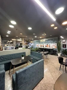 کافه رستوران حیاط شماره ۱۳