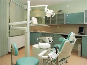 درمانگاه دندانپزشکی امام رضا نیروی مسلح کازرون