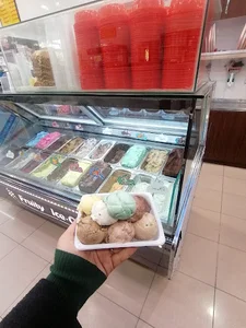 بستنی پاک جولایی
