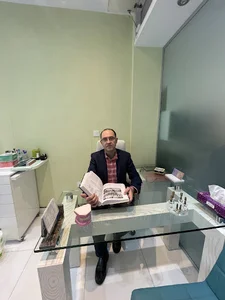 دکتر امین ممتحنی