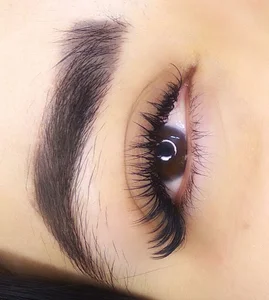 اکستنشن مژه هانیه