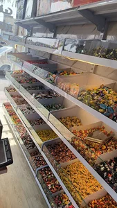 اجیل و شکلات بالاشهر