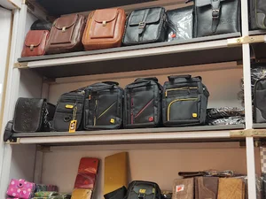 کیف و کمربند بهمن