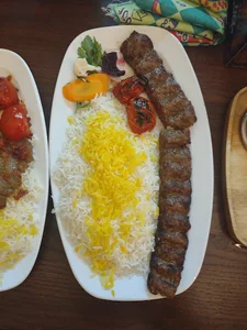 رستوران نرگس
