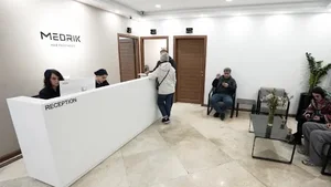 کلینیک مدریک (پروتز مو)