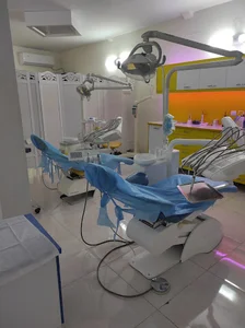 دندانپزشکی الماس