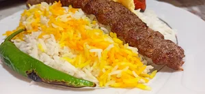 تهیه غذای خانگی خان دایی