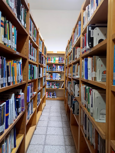 کتابخانه آزادگان