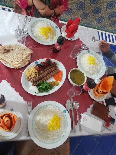پذیرایی سنتی یزد