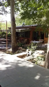 کافه رستوران شمعدونی 3
