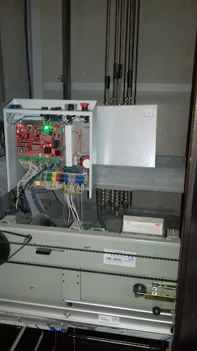 خدمات فنی مهندسی پارس