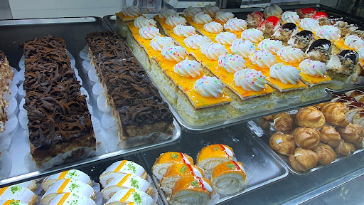 قنادی مصدق