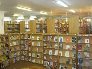 کتابخانه تخصصی ادبی و هنری