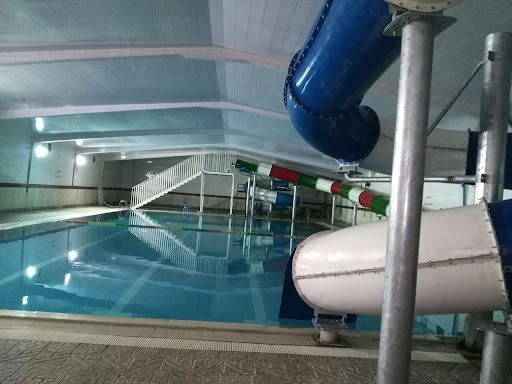 استخر خانواده