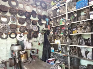 لنت کوبی دایی، کلاژ و ترمز