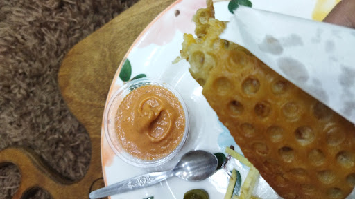 کافه خش و خوشمزه