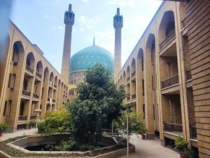 مدرسه علمیه آیت الله خویی