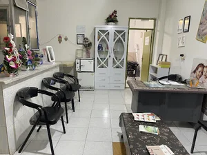 سهیلا پاکروان کارشناسی مامایی و ارشد ژنتیک