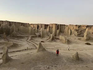 تیام گشت توس