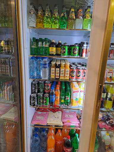 فروشگاه مواد غذایی و دخانیات محبی