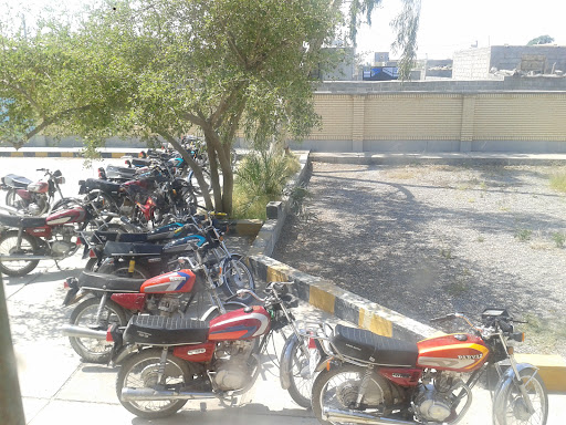 هنرستان کمال‌الملک هشتبندی