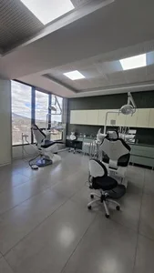 مطب دندانپزشکی دکتر درسا اعتمادیان 2