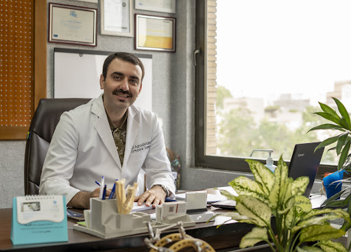 Dr. Mahdi aghaalikhani