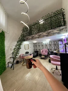 سالن زیبایی نلین