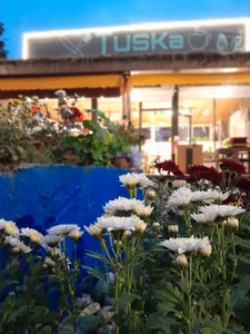 Tuskarestaurantcafe