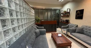 دندانپزشکی زیبایی‌ایمپلنت دکتر علیان 3