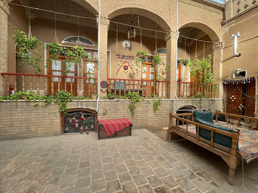 اقامتگاه بوم گردی سنتی گنجه