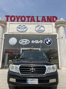 Toyota land