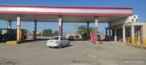 پمپ بنزین
